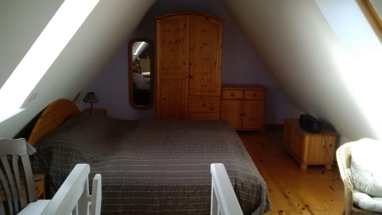Ferienwohnungen Und Haushaelfte Friesland Midlum (Schleswig-Holstein) Exterior foto